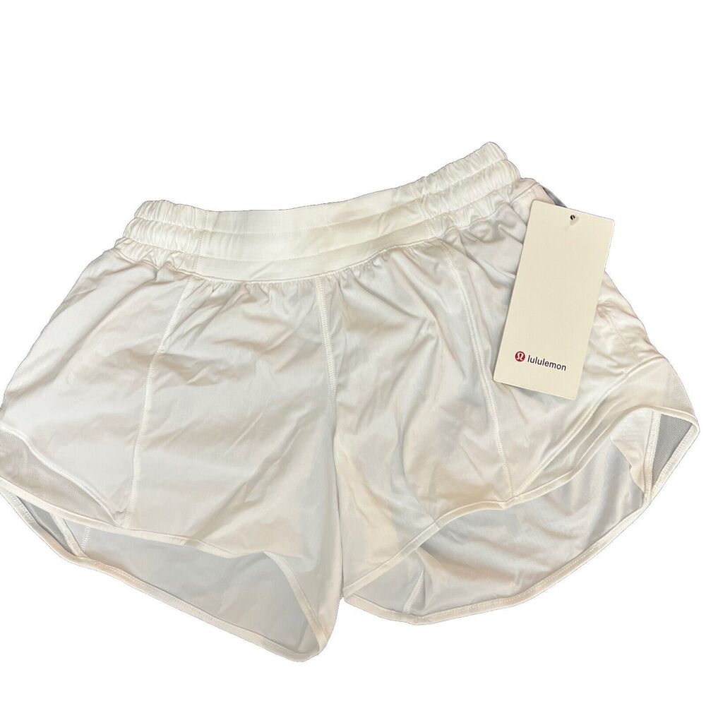 Lululemon Women's Hotty Hot LR Short 4" *Lined Size 6 White New w/tag